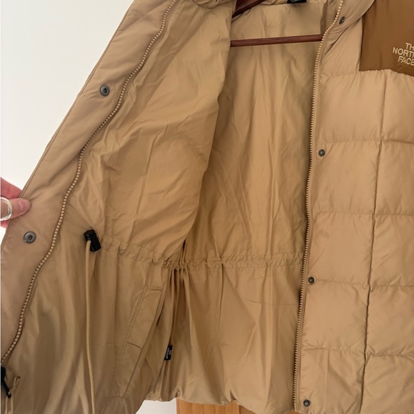The North Face Beige and Brown Puffer Jacket - Picture 2 of 3